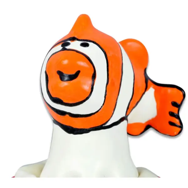 CONDOMERIE - HANDBESCHILDERDE NIEUWIGHEID CONDOOMS VIS ORANJE